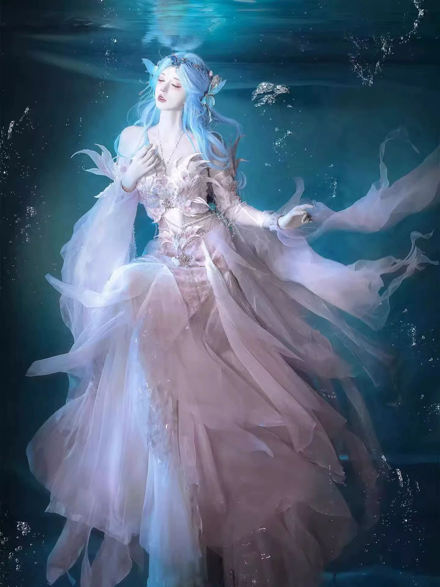 New Mermaid’s Tear Heavy Embroidery Tube-Top & Waist-High Skirt Set